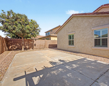 2694 E Runaway Bay Place - Photo Thumbnail 34
