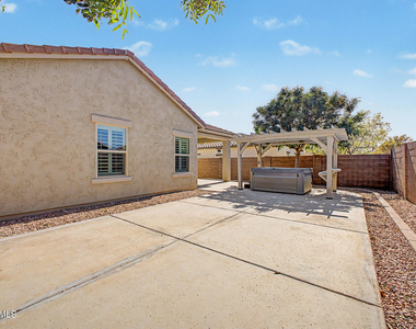 2694 E Runaway Bay Place - Photo Thumbnail 35