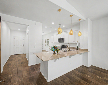 2694 E Runaway Bay Place - Photo Thumbnail 12