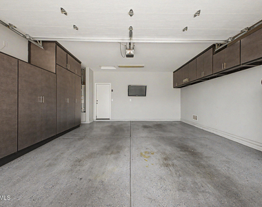 2694 E Runaway Bay Place - Photo Thumbnail 29