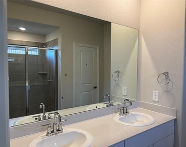 3814 Meredith Drive - Photo Thumbnail 22