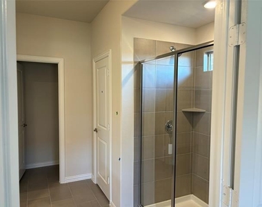 3814 Meredith Drive - Photo Thumbnail 24