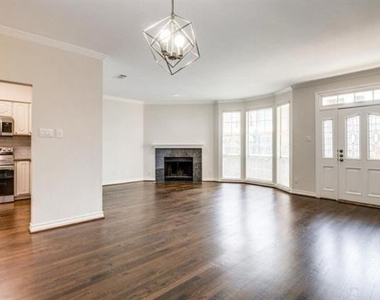 3208 Cole Avenue - Photo Thumbnail 5