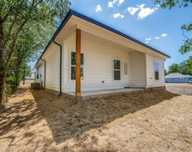 3306 Cedar Street - Photo Thumbnail 11
