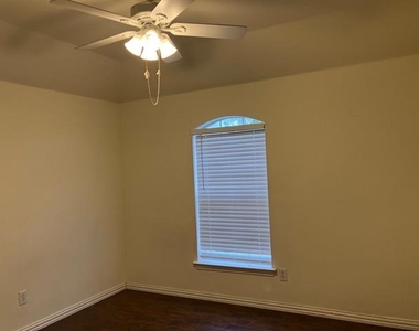 2616 Quail Hollow Drive - Photo Thumbnail 19