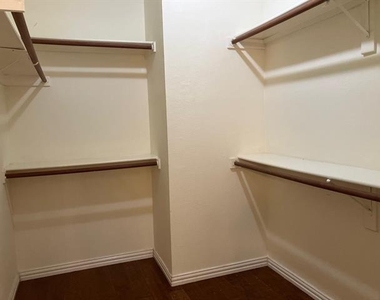 2616 Quail Hollow Drive - Photo Thumbnail 17