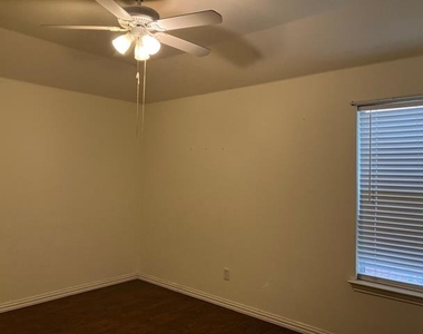 2616 Quail Hollow Drive - Photo Thumbnail 22