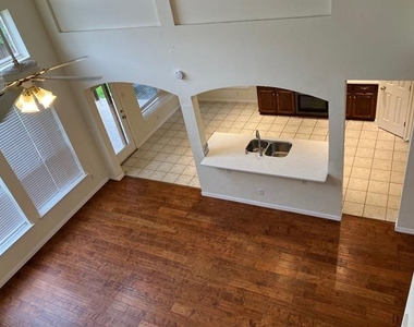 2616 Quail Hollow Drive - Photo Thumbnail 9