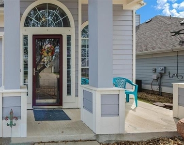 413 Creekside Drive - Photo Thumbnail 1