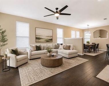 413 Creekside Drive - Photo Thumbnail 3