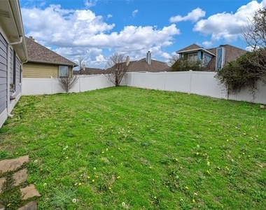 413 Creekside Drive - Photo Thumbnail 18