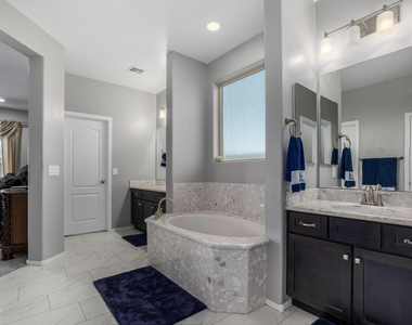 26705 N 99th Drive - Photo Thumbnail 17