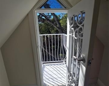 401 E Chestnut Street - Photo Thumbnail 20