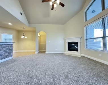 4106 Whitetail Lane - Photo Thumbnail 10