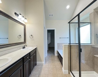 4106 Whitetail Lane - Photo Thumbnail 15