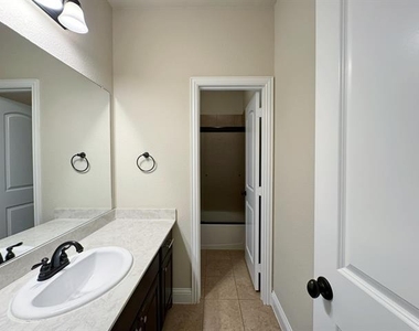4106 Whitetail Lane - Photo Thumbnail 23