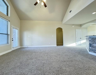 4106 Whitetail Lane - Photo Thumbnail 12