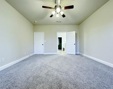 4106 Whitetail Lane - Photo Thumbnail 17