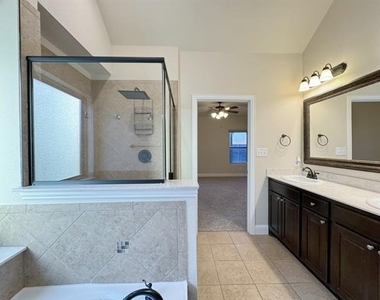 4106 Whitetail Lane - Photo Thumbnail 16
