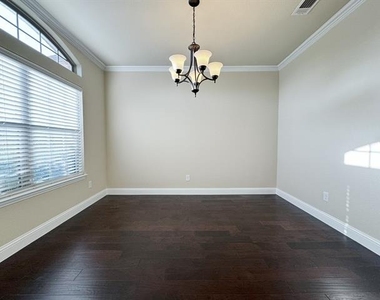 4106 Whitetail Lane - Photo Thumbnail 3