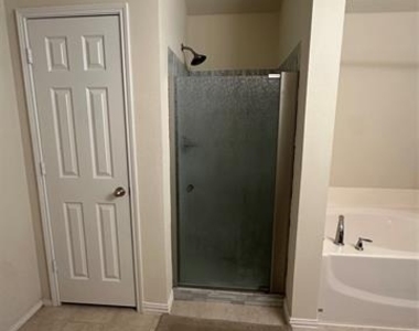 1803 Sea Gull Drive - Photo Thumbnail 13