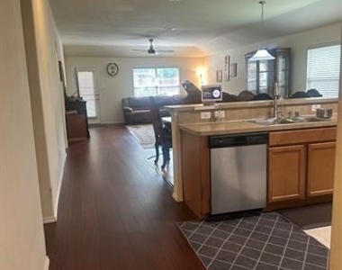 1803 Sea Gull Drive - Photo Thumbnail 5