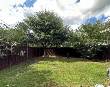 1803 Sea Gull Drive - Photo Thumbnail 2