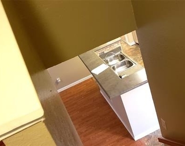 2311 Basil Drive - Photo Thumbnail 11