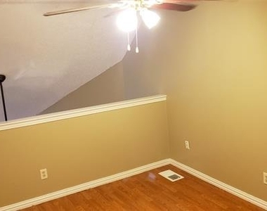 2311 Basil Drive - Photo Thumbnail 13