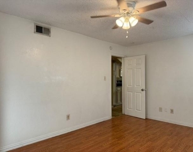 2311 Basil Drive - Photo Thumbnail 9