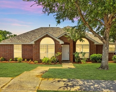 2140 Teal Court - Photo Thumbnail 2