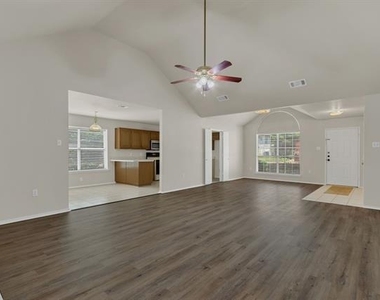 2140 Teal Court - Photo Thumbnail 11
