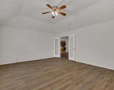 2140 Teal Court - Photo Thumbnail 25