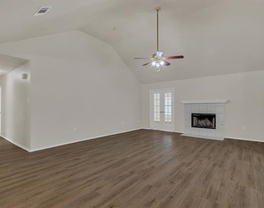 2140 Teal Court - Photo Thumbnail 9