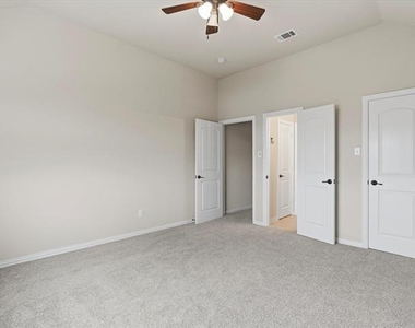 1621 Lakemere Drive - Photo Thumbnail 38