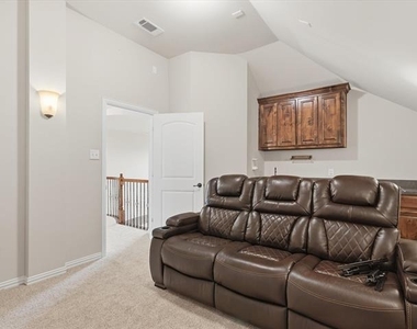 1621 Lakemere Drive - Photo Thumbnail 33