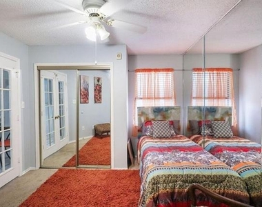 2300 Bamboo Drive - Photo Thumbnail 9