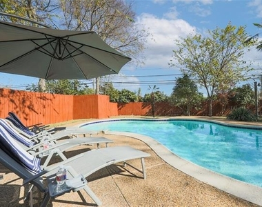 804 Ridgefield Drive - Photo Thumbnail 33