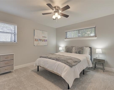 804 Ridgefield Drive - Photo Thumbnail 26