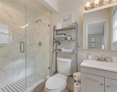 804 Ridgefield Drive - Photo Thumbnail 21