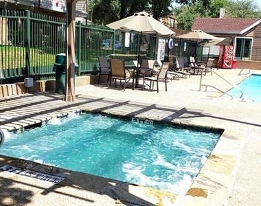 2311 Balsam Drive - Photo Thumbnail 5