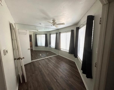 2311 Balsam Drive - Photo Thumbnail 3