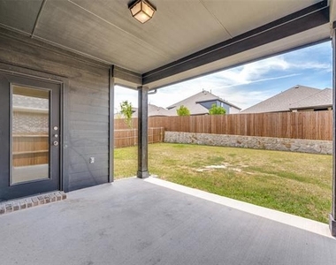 3437 Loftwood Lane - Photo Thumbnail 24