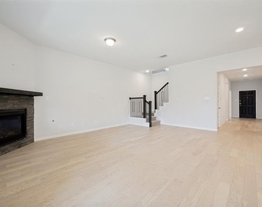 3437 Loftwood Lane - Photo Thumbnail 4