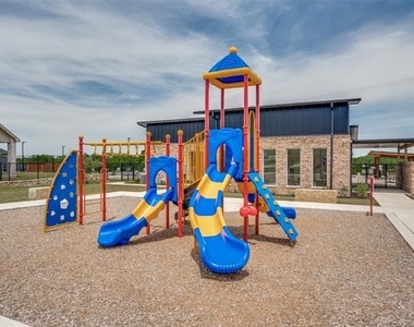 3437 Loftwood Lane - Photo Thumbnail 26