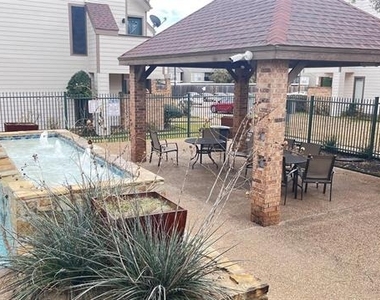2311 Balsam Drive - Photo Thumbnail 23