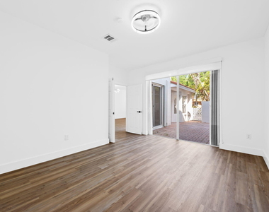 1551 Seagrape Way - Photo Thumbnail 28