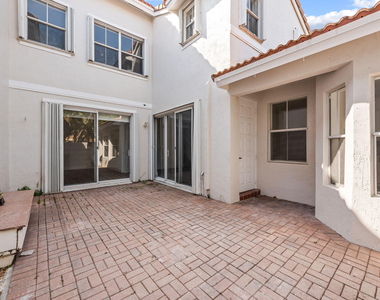 1551 Seagrape Way - Photo Thumbnail 6
