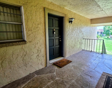 1301 Nw 12th Avenue - Photo Thumbnail 2