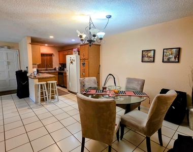 1301 Nw 12th Avenue - Photo Thumbnail 3